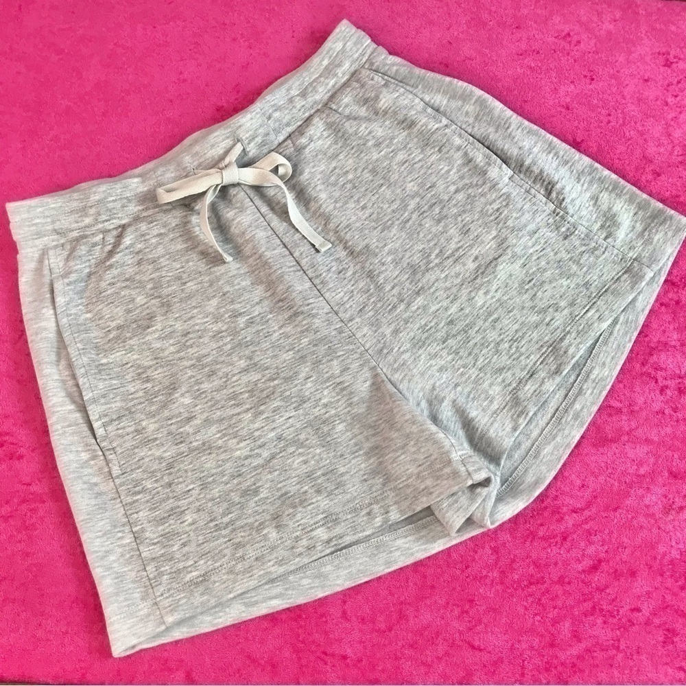 LOU & GREY SP Grey Super Soft Shorts S PETITE Adjustable Tie Elastic Waist NWT - Picture 7 of 13